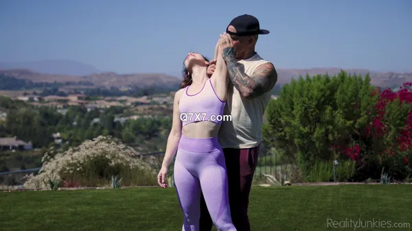 [1080p]RealityJunkies 24 12 27 Nicole Vaunt Nasty Wifey XXX MP4-HEVC