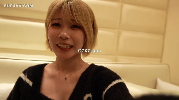 [1080p]FC2-PPV-4593137 [顔出し]ここでしか見れない‼︎はじける笑顔のアイドルックス。美乳で剛毛、絵画モデル級な美裸体の21歳。完璧のエロボディだが特筆すべきはお尻です。