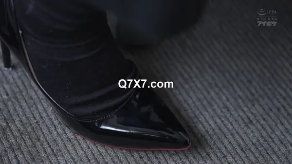 [720p]IPZZ-535 OL被討厭的上司下春藥姦成性奴找好友輪姦還...[AI破解薄碼]