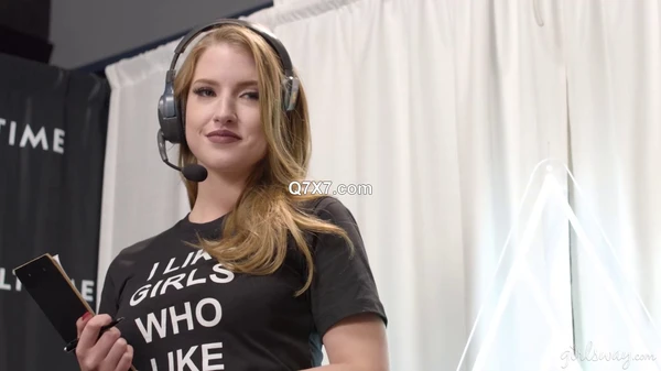 [1080p]GirlsWay 25 05 05 15 Kenna James And Octavia Red XXX MP4-HEVC