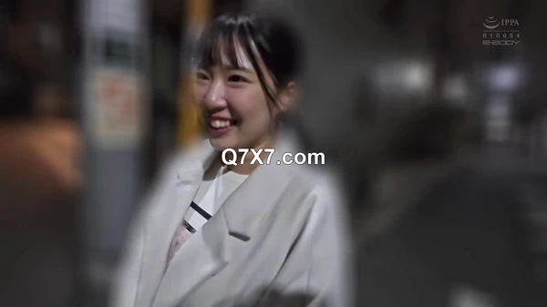 [720p]EBWH-234 初めて出来た彼女を脱がしたら…着衣から想像できない物凄い色白美巨乳とピンク乳首 大興奮の僕は性欲尽きるまでハメまくった 岡田優愛