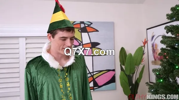 FilthyTaboo 24 12 21 Bunny Fae The Good Christmas Pussy XXX 480p MP4-H265