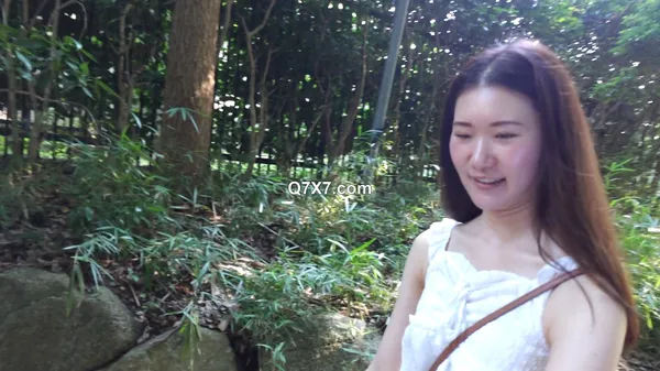 [1080p]FC2-PPV-4587032 顔出し！ミニスカートから生足美脚を露出させる美容スタイリスト！！敏感すぎるスレンダーボディに刺激を与えるとアレを吹きまくりでびっしょりベット濡らし2回連続生中出し！！（後編）