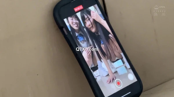 [1080p]MUKD-534 水泳終わりの濡れ蒸れパンティ投げつけてノーパン挑発してくるW小悪魔巨乳美少女。 盗撮バレて人生終了かと思いきや神展開。女子生徒の誘惑逆襲に耐え切れず何度もザーメンぶっこ抜かれた記録。