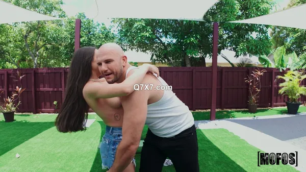 [1080p]DontBreakMe 24 12 20 Sasha Tatcha Sashas A Pro Dick-Taker XXX MP4-H264