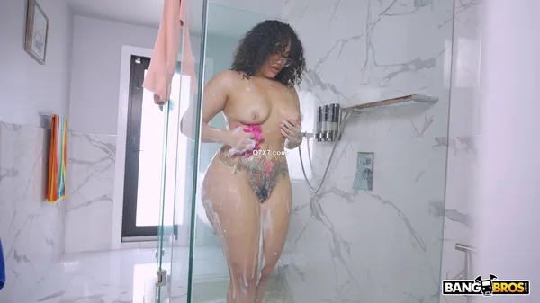[4k]AssParade 25 05 12 Gem Jewels XXX(4K) MP4-H265
