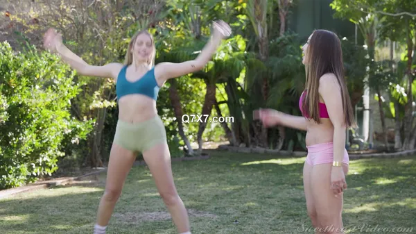 [1080p]SweetheartVideo 25 05 12 Khloe Kapri And Melissa Stratton Girls Training Girls XXX MP4-H264