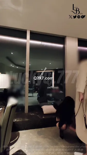 NTR绿帽夫妻『LuckyQL777 』深圳朋友未知是我妻子下集2 狗链调教性爱 爆肏女神呻吟都让你飙精