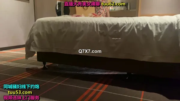 [1080p]对话超级精彩，已婚妇女杀手约啪大神Amore真实偸情超反差40岁教师骚妻，说自己传统还玩SM调教，全过程非常带感