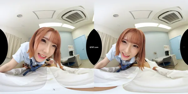 [8KVR] URVRSP-398 [VR][8K VR]授業中に体調が悪くなった僕。隣の席のギャルのあかりちゃんに連れられて保健室で休んだら、お口マ○コと生マ○コの抜きテクニックで精巣から無理やり精子を引き上げられ、アヘ顔中出しとアヘ顔顔射を決め込んだ。 皆瀬あかり