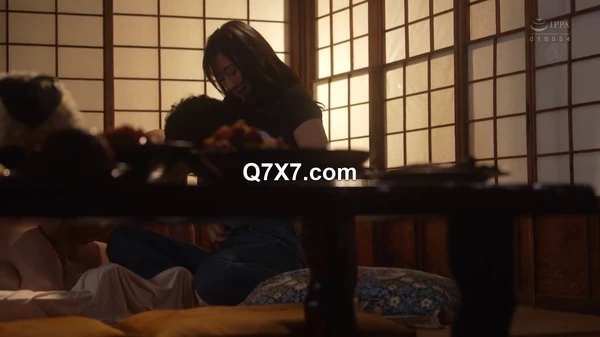 [720p]ROE-353 父が再婚して1ヶ月、義母に媚薬混入メシを食べさせられて、絶倫勃起モンスターに育てられていたー。その先を語るのなら義母も誤って食べてガンギマリ女になった。 吉永塔子