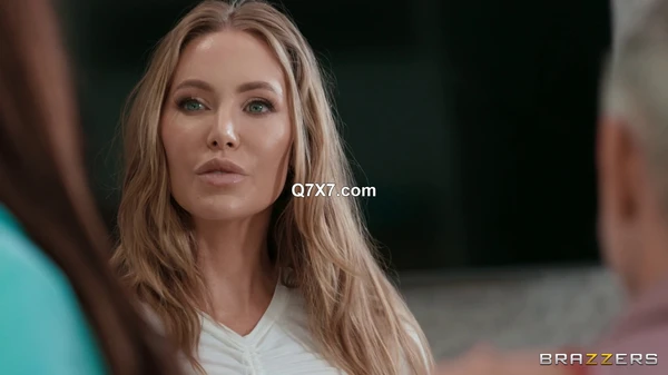 [1080p]BrazzersExxtra 24 12 02 Nicole Aniston And Lola Pearl Massage For She Nuru For He XXX MP4-HEVC