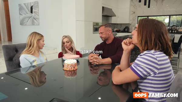 [1080p]OopsFamily 24 11 29 Coco Lovelock Sugar Family 1 Cock Tastes Better Than Cake XXX MP4-H265