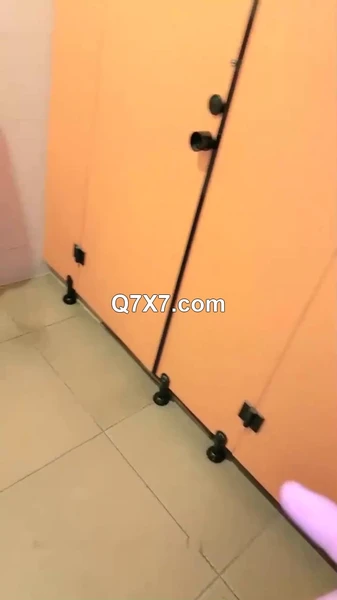 [經典影片] ✨[河南真实乱伦事件]真狗堂兄用零花钱骗到表妹户外公共厕所开苞破处，猪狗不如[390MB/MP4/33:51][可能含有廣告，請預覽後下載]