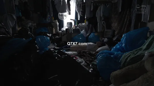 [1080p]CAWD-758 隣人のゴミ部屋で異臭中年おやじに抜かずの連撃中出し38発で孕まされた制服女子の末路… 月野江すい