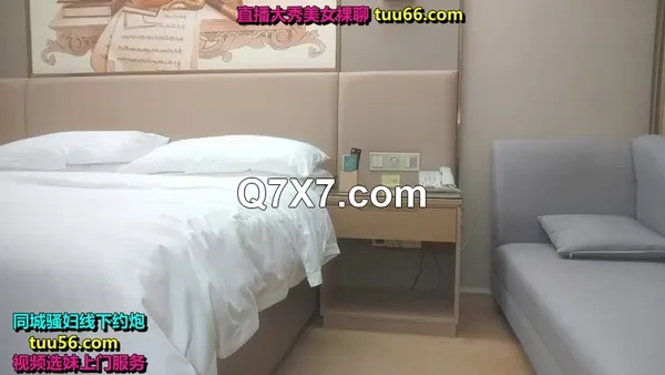 黑丝袜大奶小骚货 多久没有搞了 好久 我怕一亲你就射了我还没搞了 身材丰满 被眼镜小哥多姿势输出