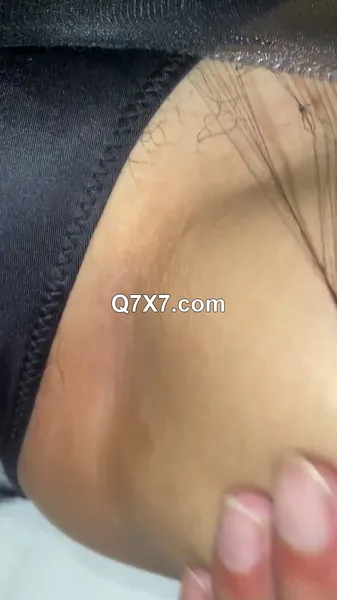 云盘高质露脸B级泄密，表面装清纯，内心饥渴难耐，刺青反差妹被炮友无套爆肏，嗲叫不停