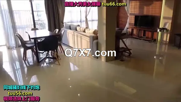 漂亮大奶已婚妇女吃鸡乳交 身材丰满 出租屋约操大洋吊 操遍房间每个角落 被无套输出 口爆 射了满满一脸
