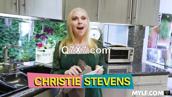 AskYourMother 24 04 12 Christie Stevens Making A Hard Life Easy XXX 480p MP4-H265