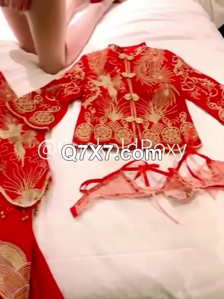 ⚡绿奴NTR淫妻⚡淫妻博主『roxy』亲眼看着自己老婆的逼变成别人鸡鸡的形状 亲自开车送老婆去挨操[可能含有廣告，請預覽後下載]