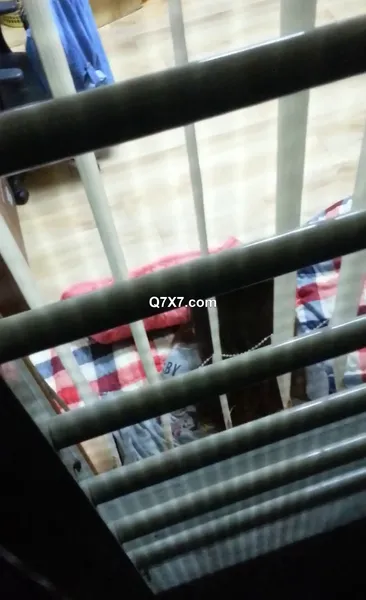 [國產影片] 电子厂保安爬女工宿舍窗外偷拍❤️卧槽！干啥的都有阿[398M/MP4/05:29][可能含有廣告，請預覽後下載]