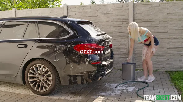 [1080p]TeenCurves 24 03 24 Vera Jarw A Very Curvy Car Wash XXX MP4-H265