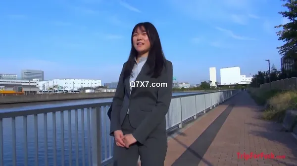 [1080p]FC2-PPV-4329852 美しい薄ピンクの美マンコ。垢ぬけてない長身の地味OLさん。将来すごい美人になってそうですがまだまだ人生経験が少なそうです。本物素人さんなのですぐ販売終了。