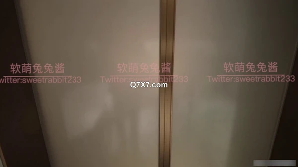 [國產影片] ✅清纯甜美小可爱✅可爱学妹小狗〖软萌兔兔酱〗呆萌小秘书与老板一起出差，这么可爱的妹子怎么会这么骚呢？[814M/MP4/08:16][可能含有廣告，請預覽後下載]