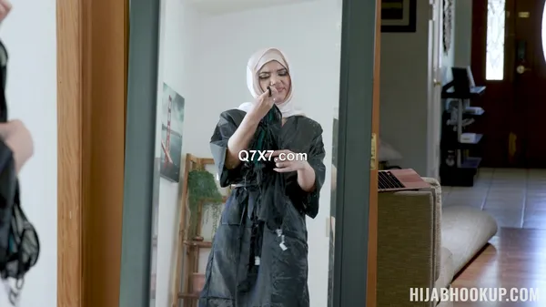 [1080p]HijabHookup 24 10 16 Naudi Nala XXX MP4-H265