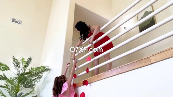 [720p]SisSwap 24 02 05 Bailey Blaze And Melanie Marie Be My Naughty Valentine XXX MP4-H264