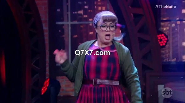 [720p]The.Noite.com.Danilo.Gentili.2024.10.10.WEB.x264-Skylane77.mp4