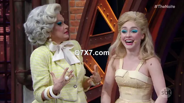 [720p]The.Noite.com.Danilo.Gentili.2024.10.10.WEB.x264-Skylane77.mp4