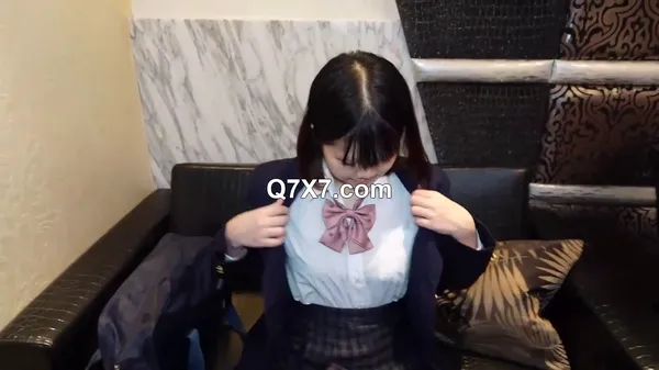 [720p]FC2PPV 4696963 ※新垢記念80％OFF[凍詰覚悟]東大志望で水泳都大会ベスト８の175㎝文武両道の現Ⓙ系。ウブで愛嬌抜群の20歳を誑かし危険日に大量中出しで人生詰み確定。。