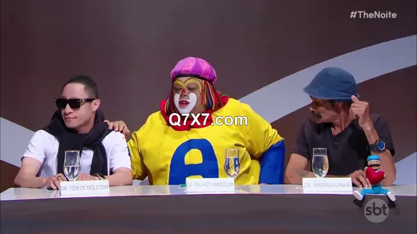 [720p]The.Noite.com.Danilo.Gentili.2024.09.25.WEB.x264-Skylane77.mp4