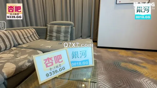 [720p]情深叉喔]- 美女主播争宠PK变双飞 俩个蜜穴交替插帝王一样的享受 淫荡需要肉棒高潮颜射美女玩物