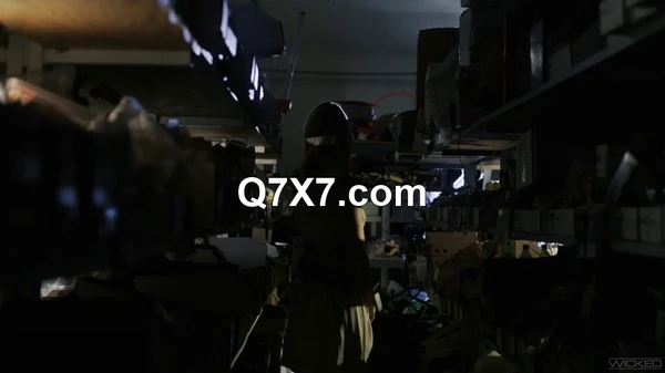 Wicked 24 09 20 Emma Hix And Cherry Kiss The Hunger Episode Three XXX 480p MP4-H264