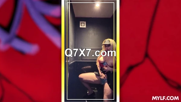 MomShoot 25 06 04 Elizabeth Romanova XXX 480p MP4-WRB