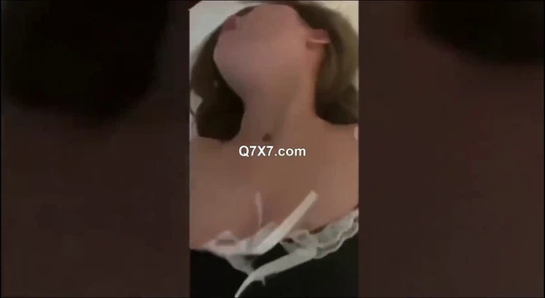 白金泄密流出❤️富家清纯女孩哀求纹身健壮大鸡把男友反被辱骂暴力对待