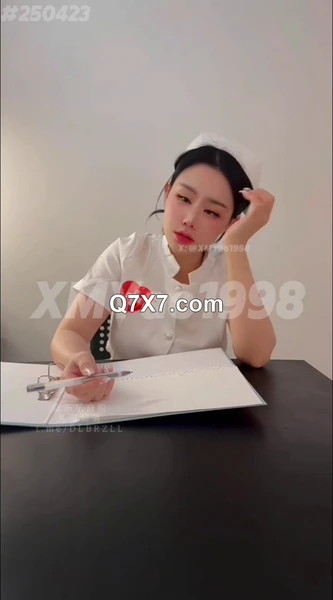 推特性爱大师95后绿帽情侣美腿女王「汐梦瑶」《深夜病栋》看不起早泄患者的美女医生被迷晕口爆，趁她睡着的时候射她一嘴！