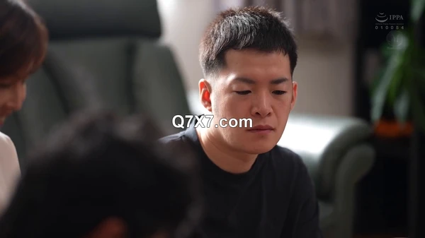 [720p]ROE-373 家族皆が巣立った実家で、母と過ごす近親相姦の日々―。 桐岡さつき