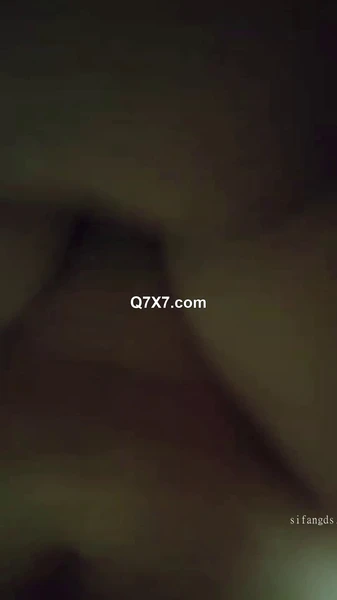 [B级别泄密]，分手后被渣男流出的性爱视频，19岁学生妹，无套无套内射，完美露脸