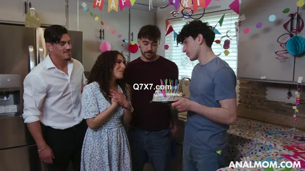 [1080p]AnalMom 24 08 31 Liv Revamped Nothing Says Happy Birthday Like Anal Sex XXX MP4-HEVC