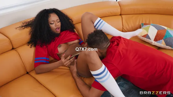 [1080p]BrazzersExxtra 25 02 08 Brianna Moore Get That Dripping Pussy In The Game XXX MP4-H265