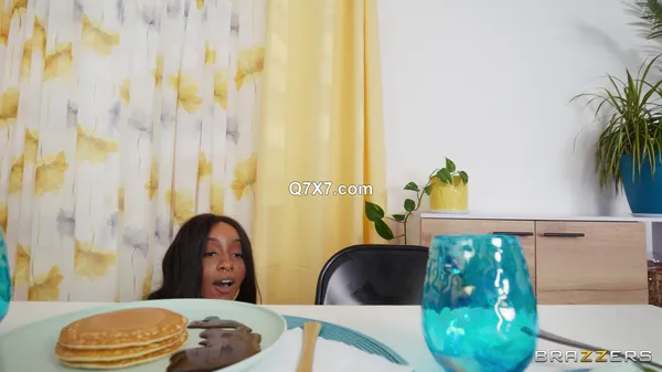 [1080p]BrazzersExxtra 23 12 12 Lily Starfire Pancakes Pjs And Pussy XXX MP4-HEVC