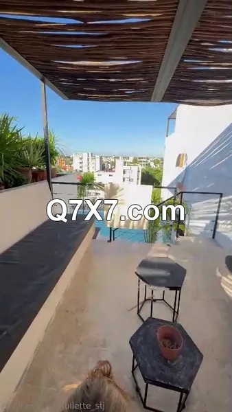 OnlyFans 2025 JulietteStj Blowjob At Pool XXX-XLeech.mp4