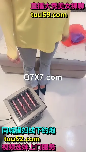 剧情演绎：美团上买了个假阳具，女外卖员送货上门进行勾引，直接推到一顿爆草内射流精！