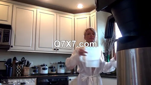 MeetMadden 18 03 21 Morning Tea XXX 480p MP4-H265