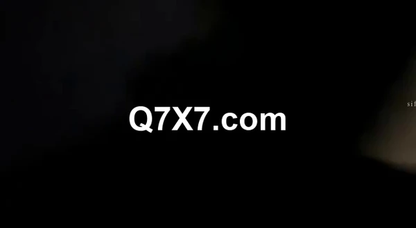 贵在真实，色胆包天公寓房趴气窗偷拍，多位小仙女洗澡，都是苗条型的，还有大奶子高颜值，爽歪歪
