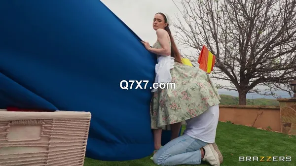 [720p]BrazzersExxtra 25 06 11 Hazel Moore The Trad Wife Life XXX MP4-H264