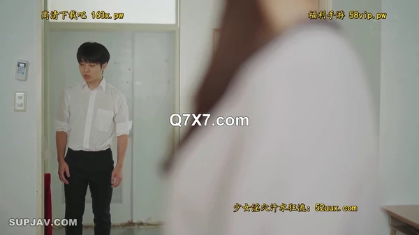 [720p]ATID-625[破解版]あの美術の先生が僕らのチ〇ポをこんなに下品にしゃぶってくれるなんて夢みたいだ 海老咲あお